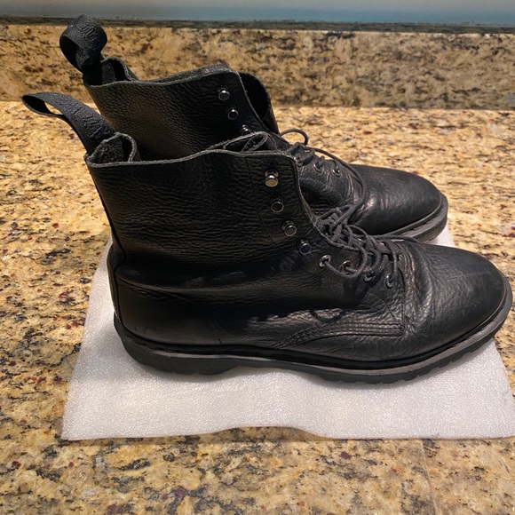 Men’s Dr martens main image 2